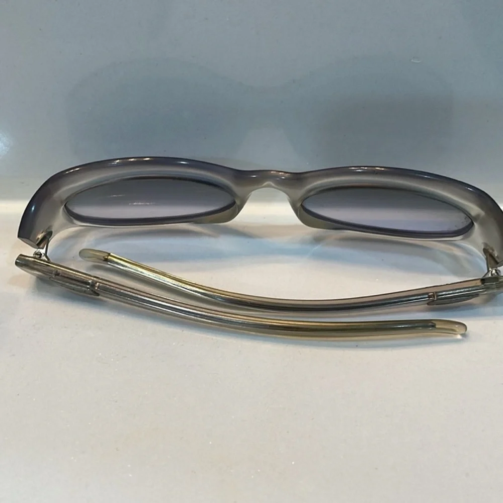 Fendi Stylish Gray Sunglasses